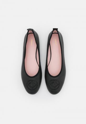 Спортивные балетки