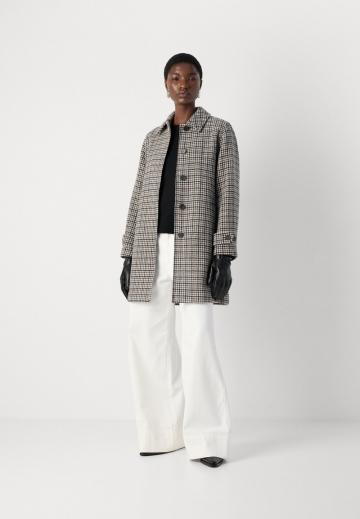 Короткое пальто