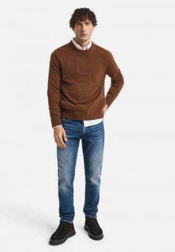 Узкие джинсы