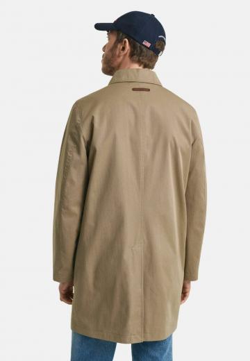 Короткое пальто