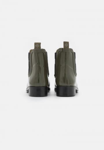 Резиновые сапоги