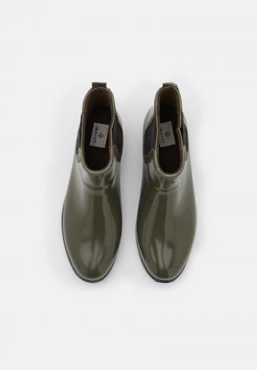 Резиновые сапоги