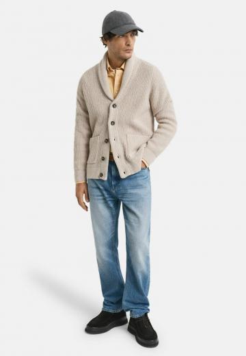 Вязаная кофта