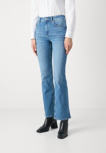 Клешеные брюки