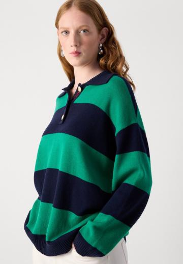 Пуловер с воротником поло