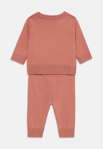 Набор одежды