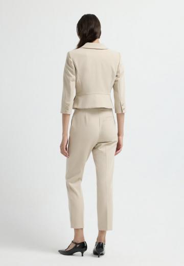 Короткий блейзер