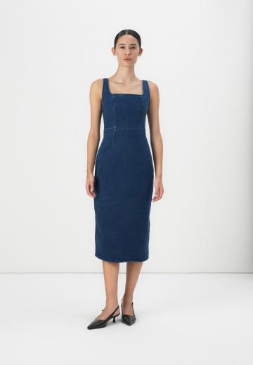 Джинсовое платье