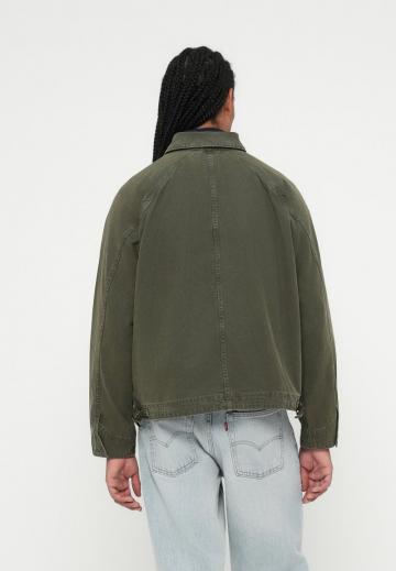 Джинсовая куртка