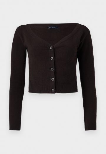 Вязаная кофта