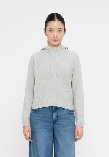 Пуловер с капюшоном