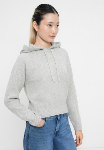 Пуловер с капюшоном