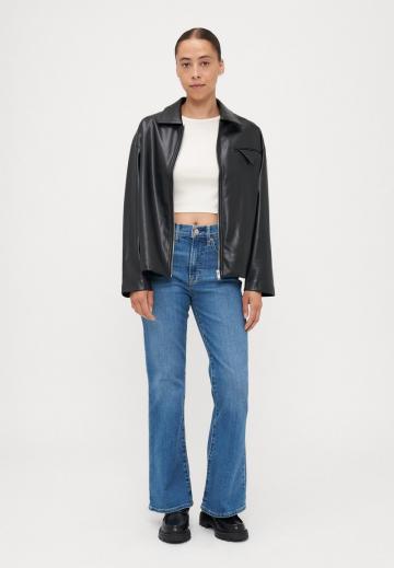 Клешеные джинсы