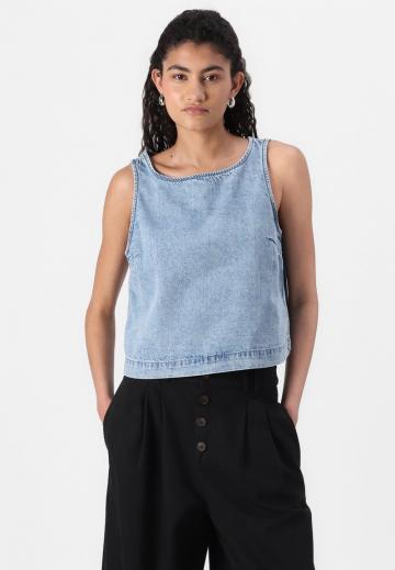 Джинсовая жилетка