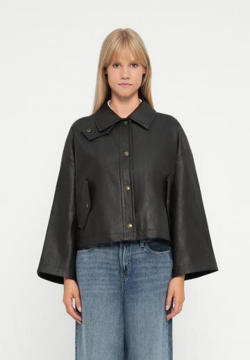 Короткая куртка