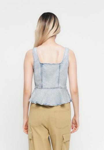 Джинсовая блузка