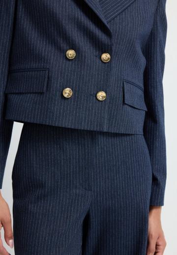 Короткая куртка