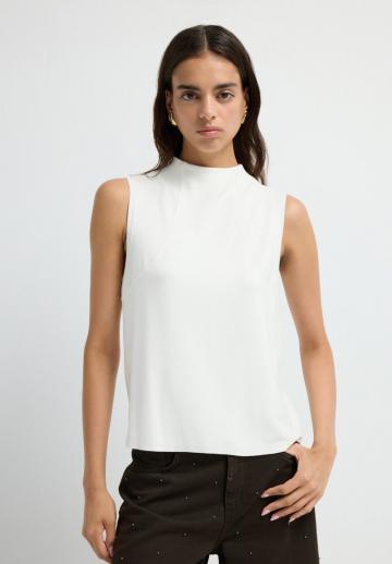 Блузка без рукавов
