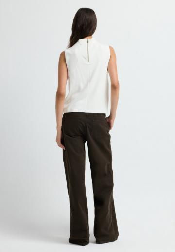 Блузка без рукавов