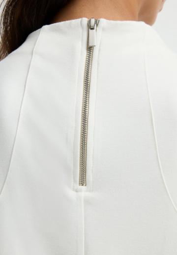 Блузка без рукавов