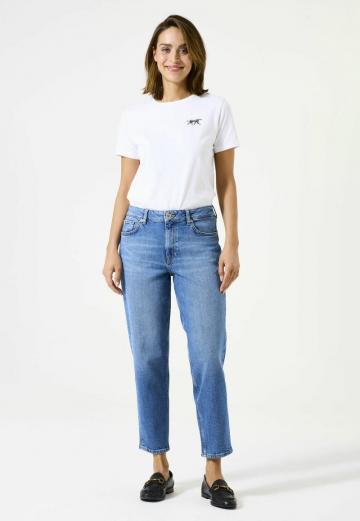 Короткие джинсы