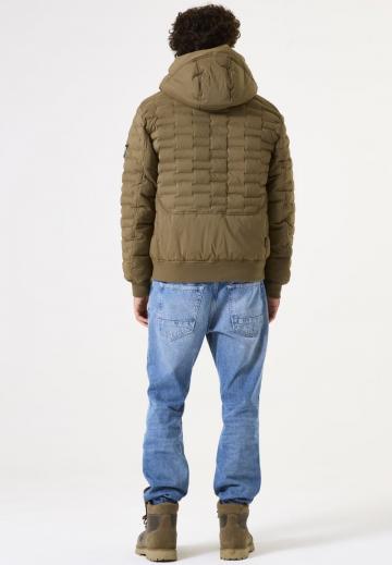 Зимняя куртка