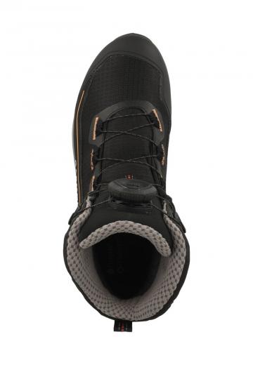 Зимние ботинки