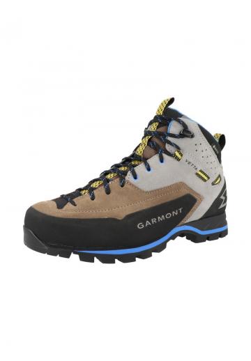 Походные ботинки