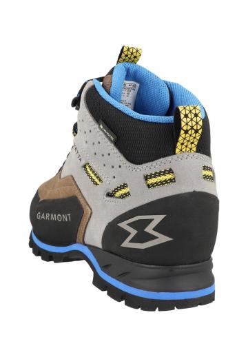 Походные ботинки