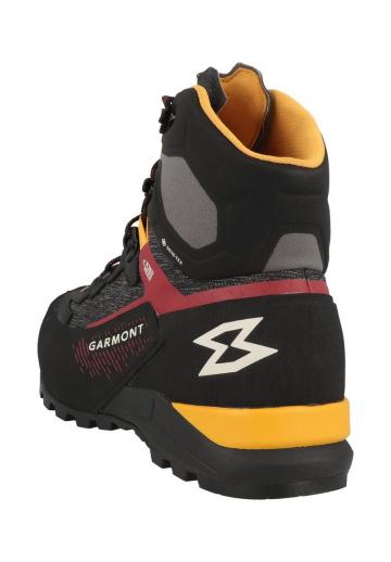 Походные ботинки