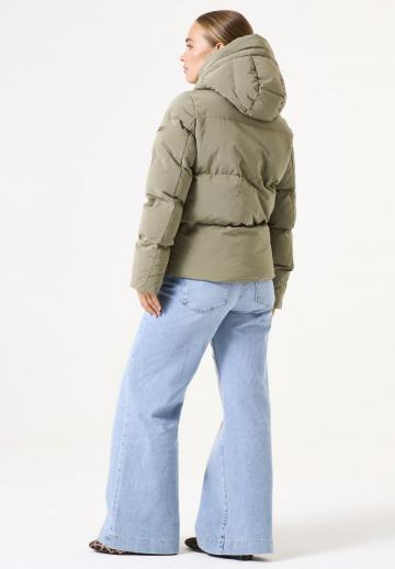 Зимняя куртка