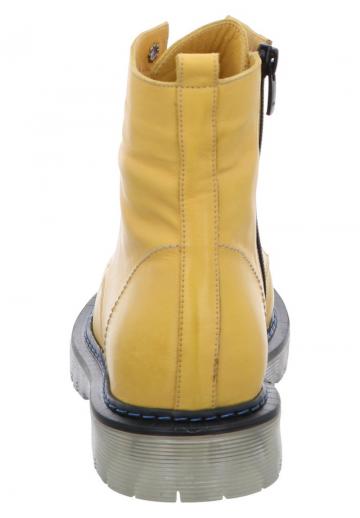 Ботинки на шнуровке