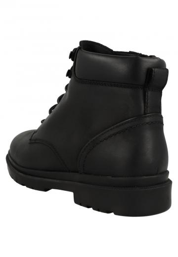 Ботинки на шнуровке