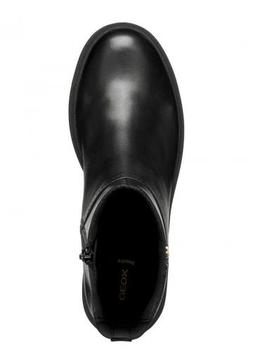 Сапожки на танкетке