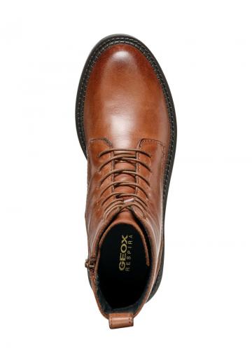 Ботинки на шнуровке