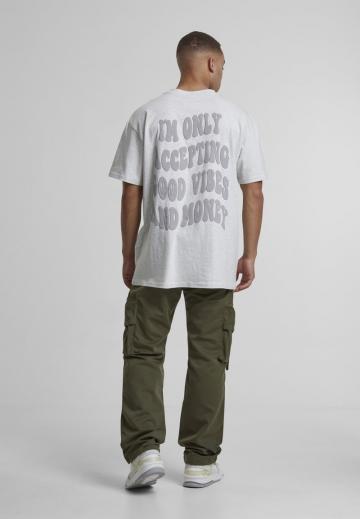 Брюки с накладными карманами