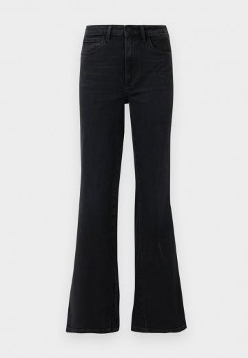 Клешеные джинсы