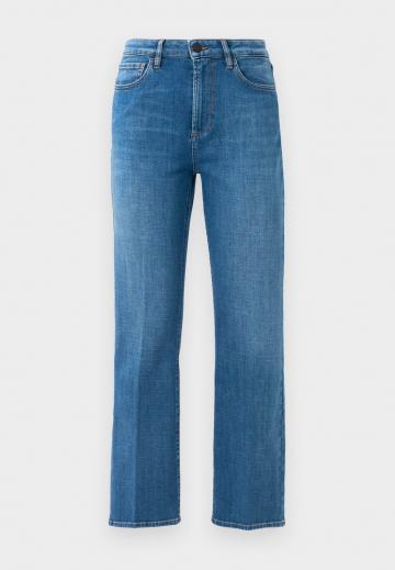 Короткие джинсы