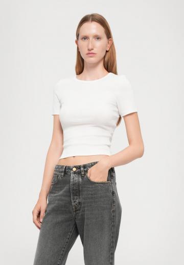 Прямые джинсы