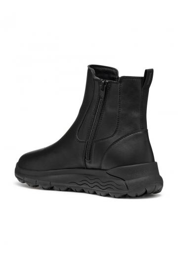 Сапожки на танкетке