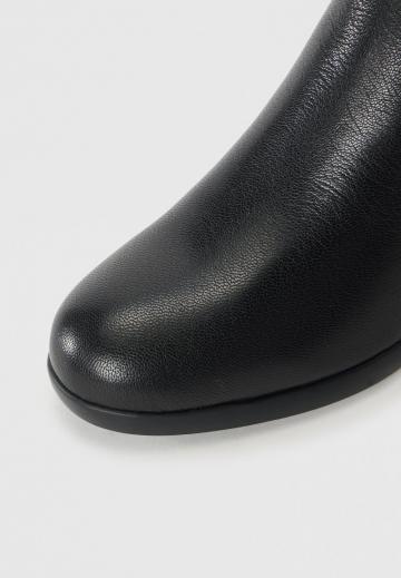 Ботинки челси