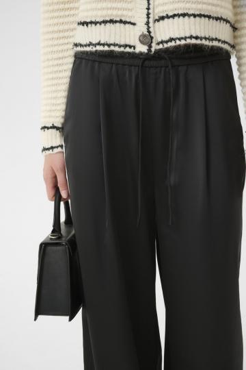 Спортивные штаны