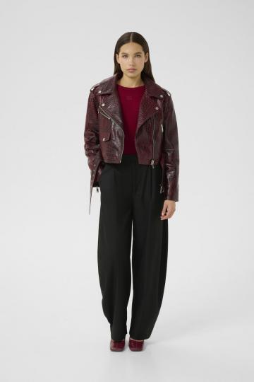 Короткая куртка