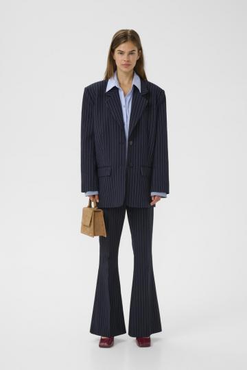 Длинный блейзер