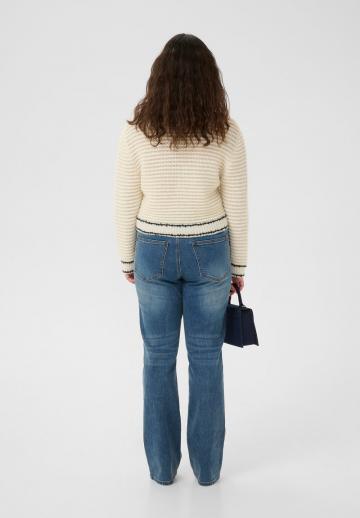 Жаккардовая вязаная кофта