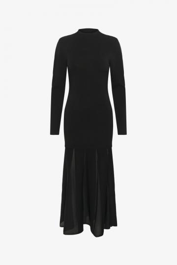 Вязаное платье