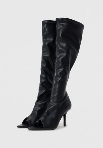 Высокие сапоги