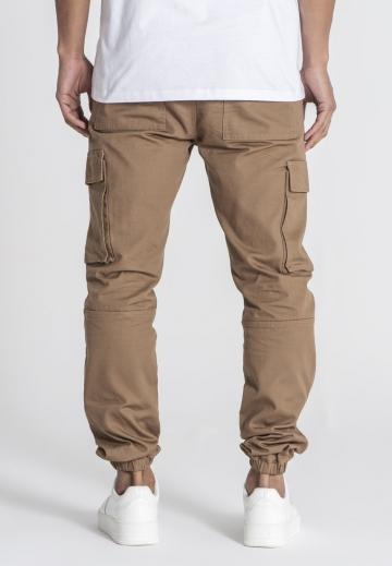 Брюки с накладными карманами