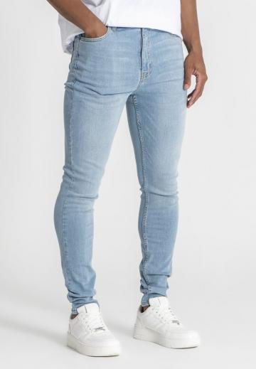 Узкие джинсы