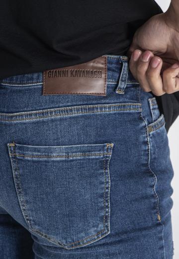 Узкие джинсы